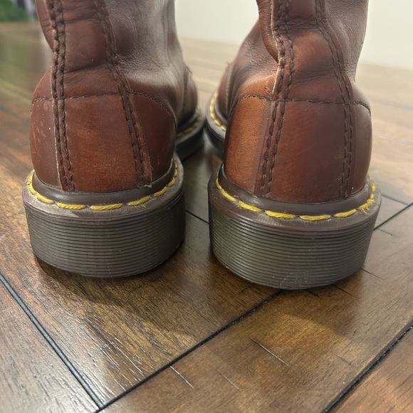 Vintage Dr. Martens Made in England 1460 8-Eye Boots Brown Leather Women’s 7 - Picture 16 of 16
